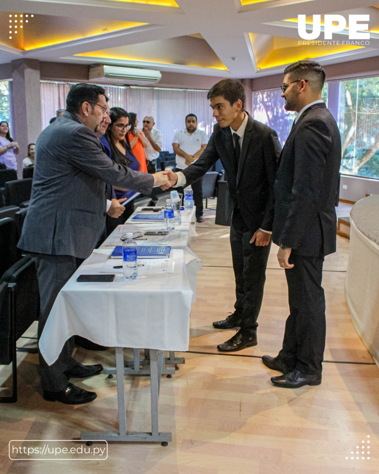 Nuevos Egresados de la UPE: Trabajo Final de Grado en Ingeniería Electromecánica